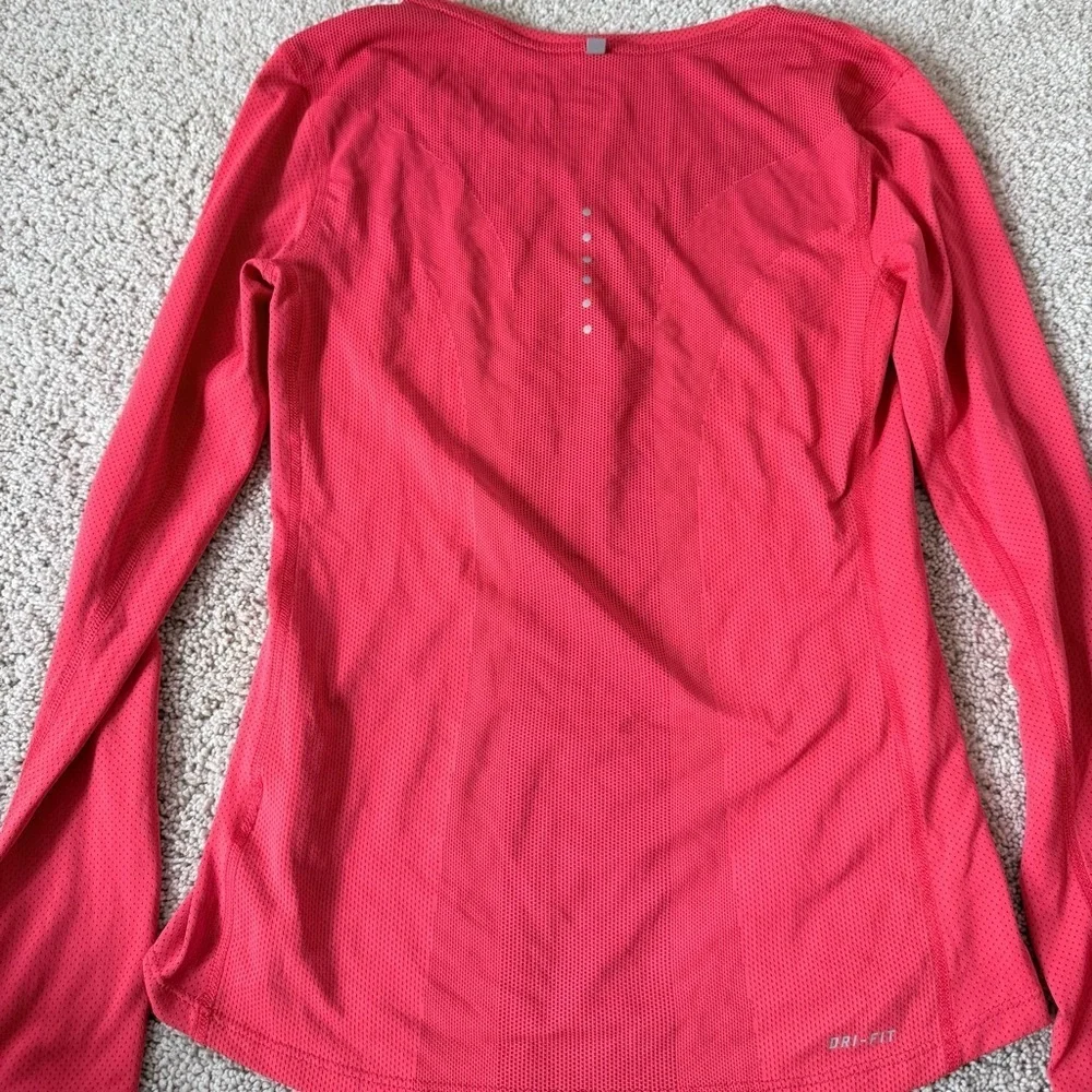 Nike Women's Vibrant Long Sleeve Running Top XS
